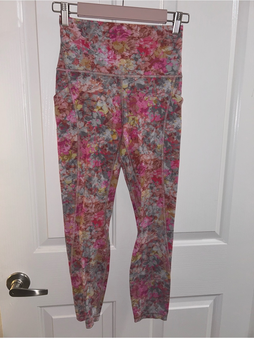Lululemon floral leggings size 6